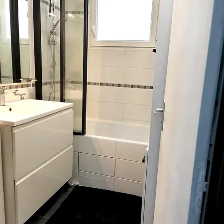 Maison Charmante A Avec Jacuzzi Prive